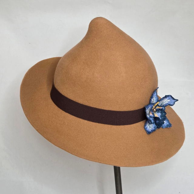 Chapeau Flower en feutre brun