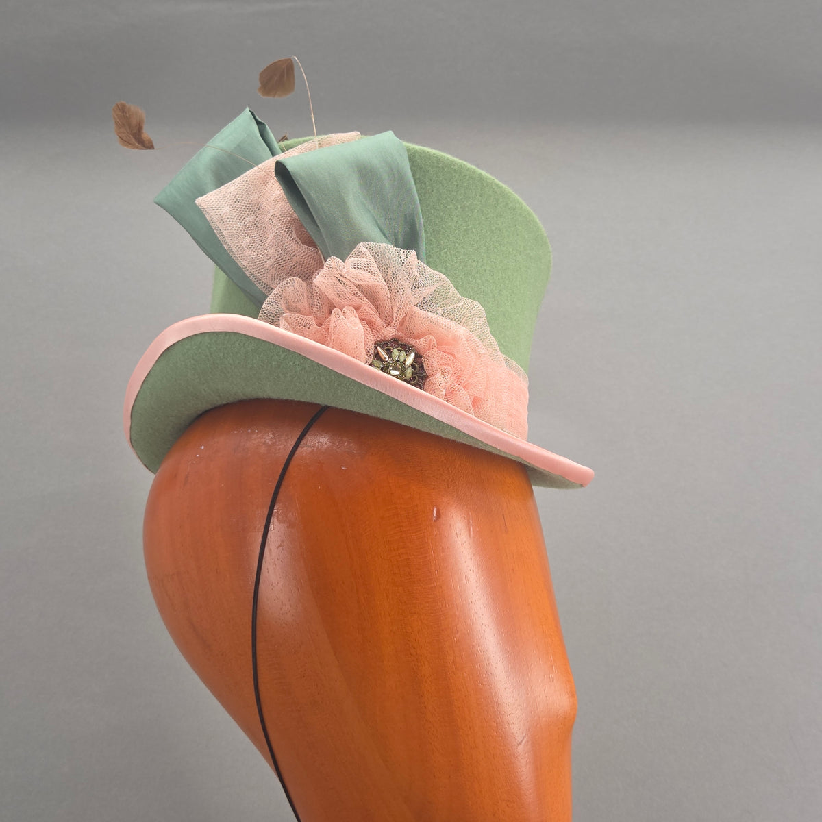 Midi Haut-de-forme incliné - pastels