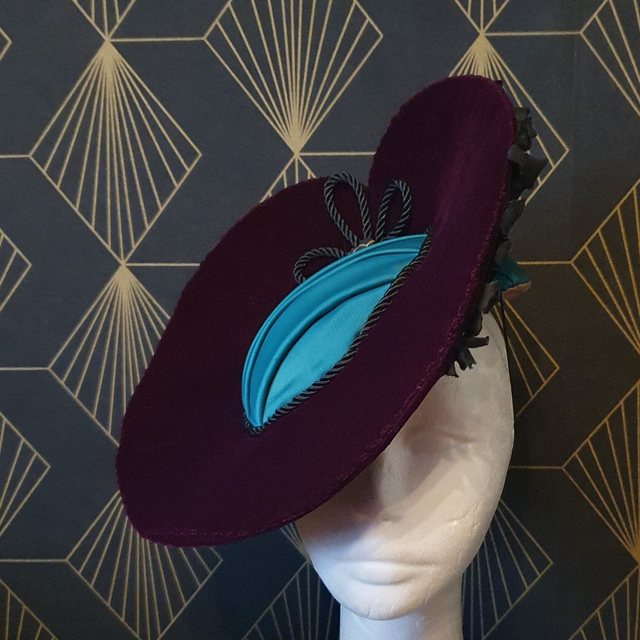 Midi Capeline – Renversement