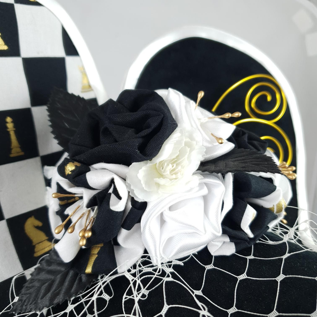 Coiffe cœur noire et blanche