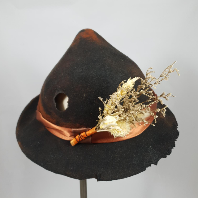 Chapeau Flower en feutre de laine noir