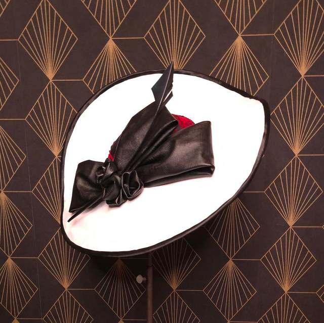 Midi Capeline – Prestance