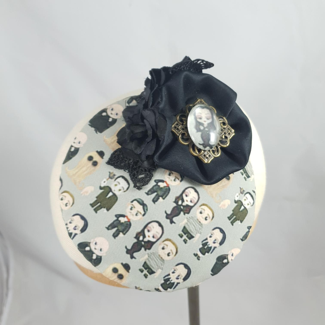 Fascinator rond – Famille excentrique