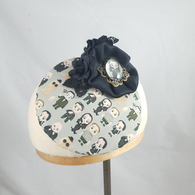 Fascinator rond – Famille excentrique