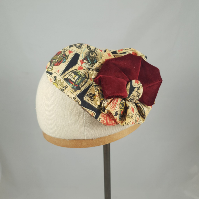 Fascinator rectangulaire – Jeu de cartes